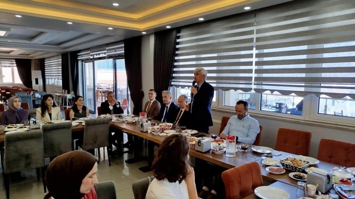 BÖLGEMİZ REHBER ÖĞRETMENLER TOPLANTISI